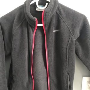 Columbia Blk fleece. Women’s petite or kids. NWOT!!
